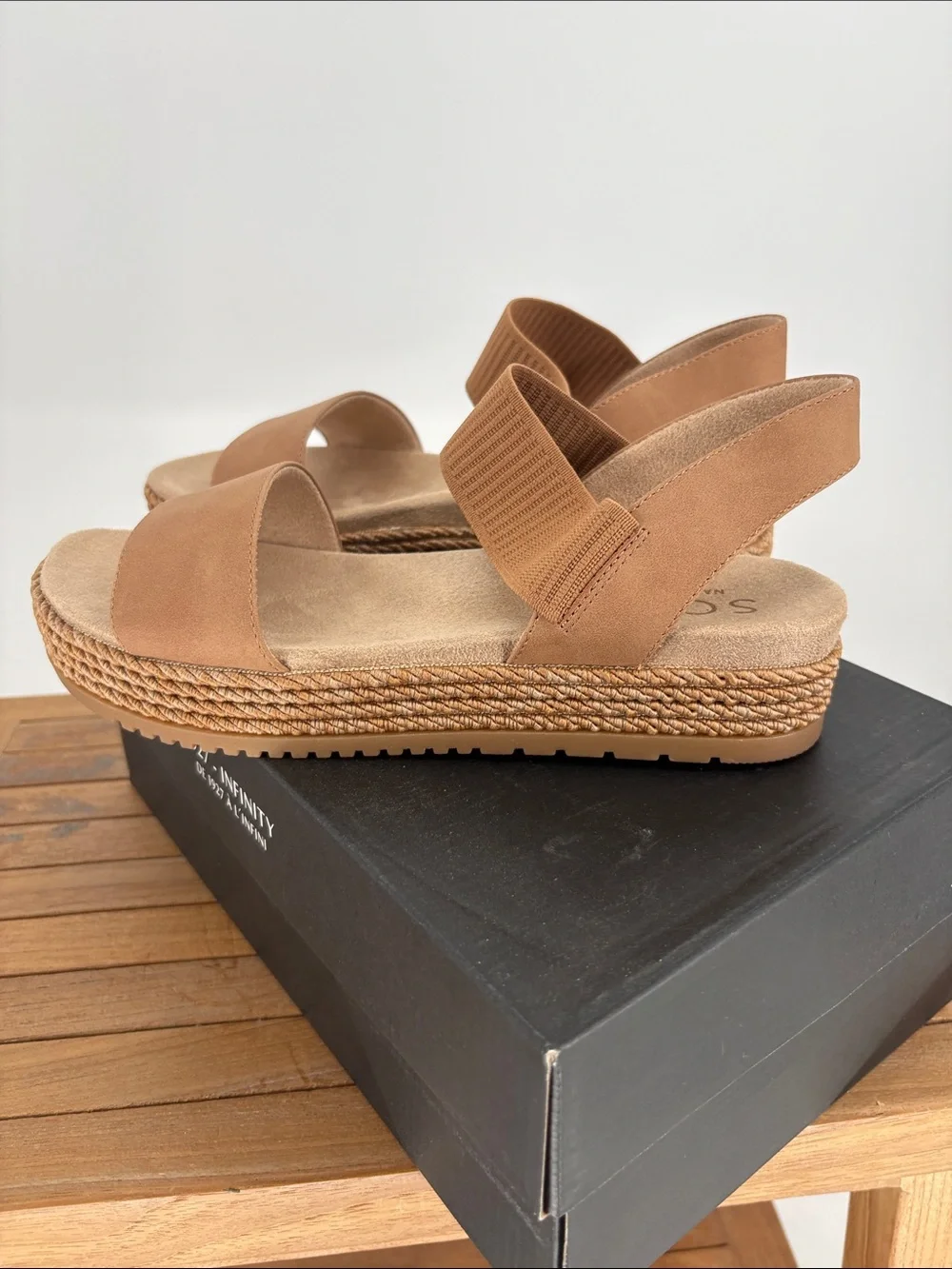 New Naturalizer Womens Tan Espadrille Platform Sandals size 7 1/2 M